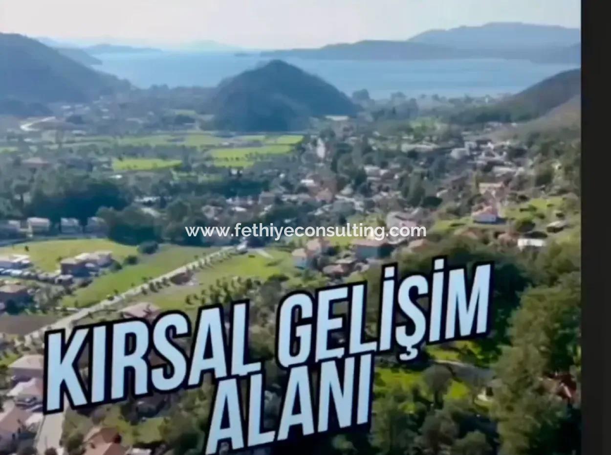 Grundstück Zum Verkauf Im Dorf Marmaris Hisarönü In Einem Wohngebiet Von 2200 M2 Mit Meerblick