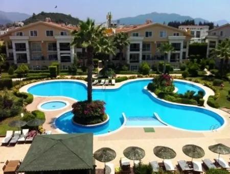 Luxus-Duplex-Wohnung Zum Verkauf In Der Website, Mit Schwimmbad, Im Zentrum Von Marmaris