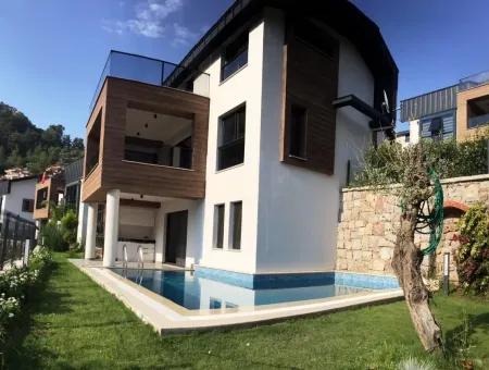 Schöne Villa Zum Verkauf In Marmaris Beldibi District, Villa Smart-Villa 220 M2 4 Zimmer 2 Wohnzimmer