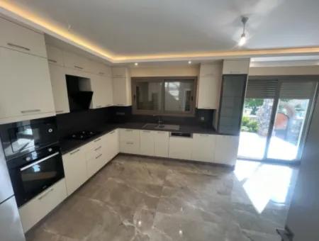 New Building With Detached Swimming Pool Close To The Sea In Icmeler Neighborhood Of Marmaris District 3 Rooms 1 Living Room 3 Bathrooms 200M2 Ultra Luxury Villa For Sale On A Plot Of 350M2